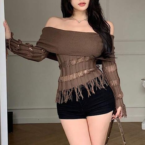 Gorgeous Off Shoulder Sweater - Picture 12 of 16